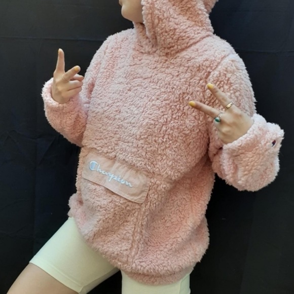 Champion Women’s Pink Sherpa Jacket - Picture 1 of 4